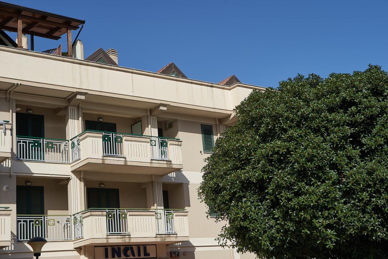 B&B Mary Grace Rossano Stazione Dış mekan fotoğraf