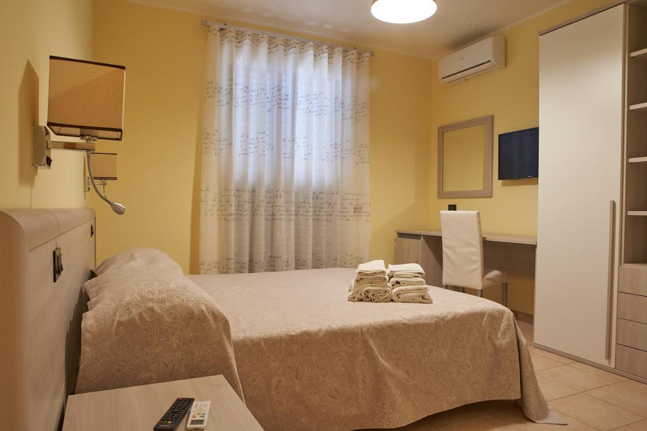 B&B Mary Grace Rossano Stazione Dış mekan fotoğraf
