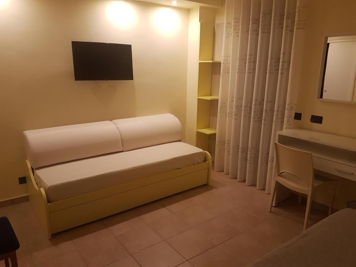 B&B Mary Grace Rossano Stazione Dış mekan fotoğraf